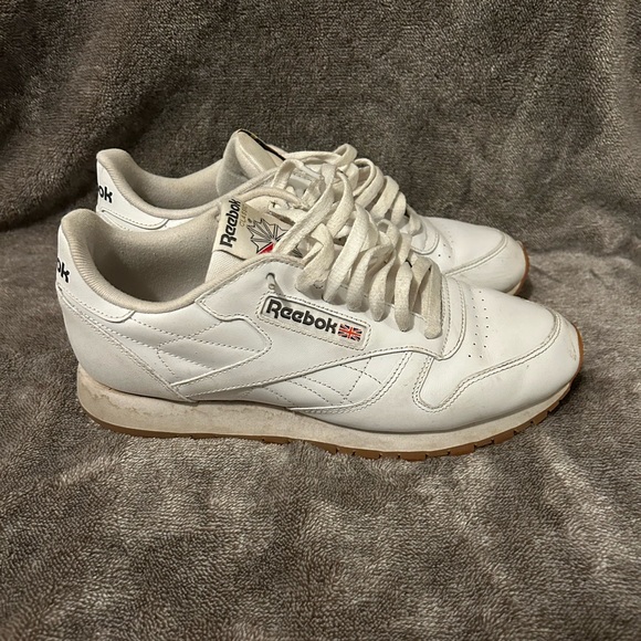 Reebok Classic Leather Shoes - Picture 3 of 5